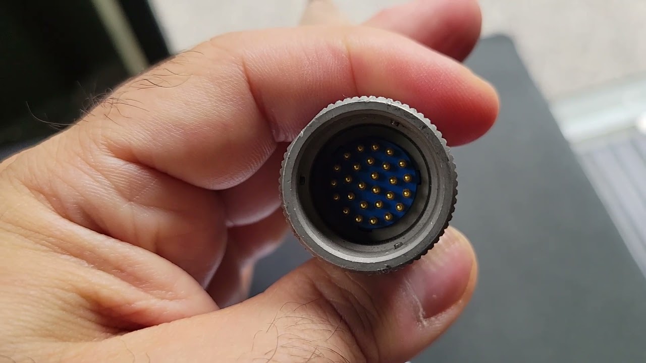 Modification to allow VIC-3 to turn on/off the Harris Rf-5800H