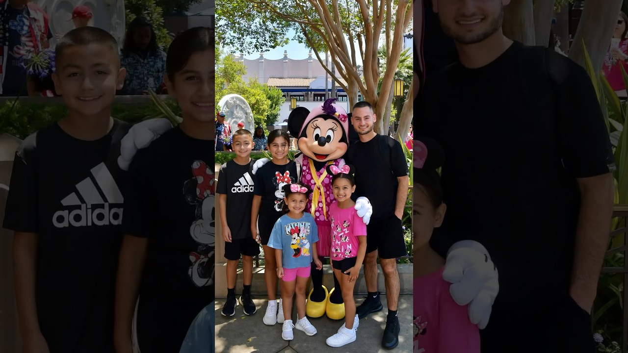 I hope this makes you smile! #singledad #singleparenting #bestdadever #disneyland #disneydad #fyp