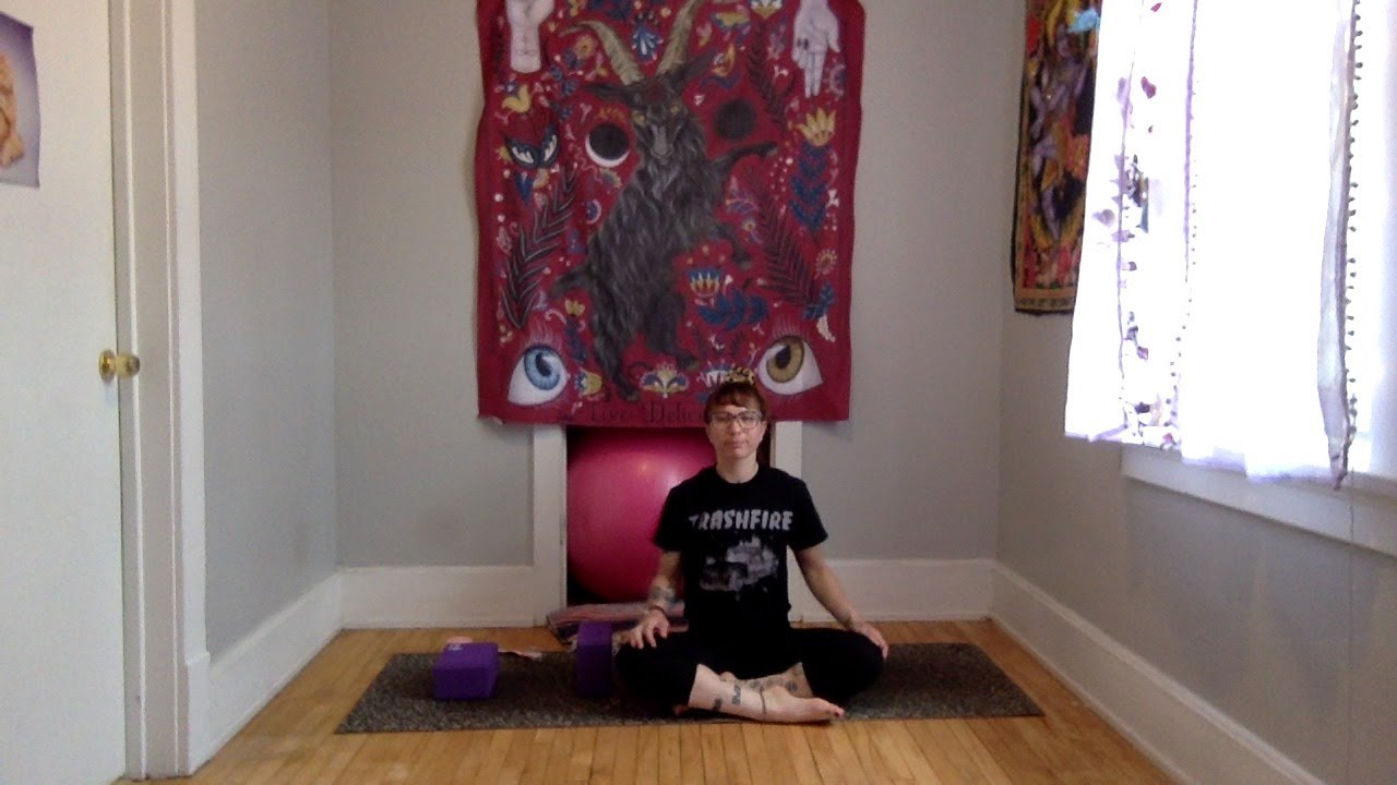 Yoga Lunch Break for the Hips and Shoulders