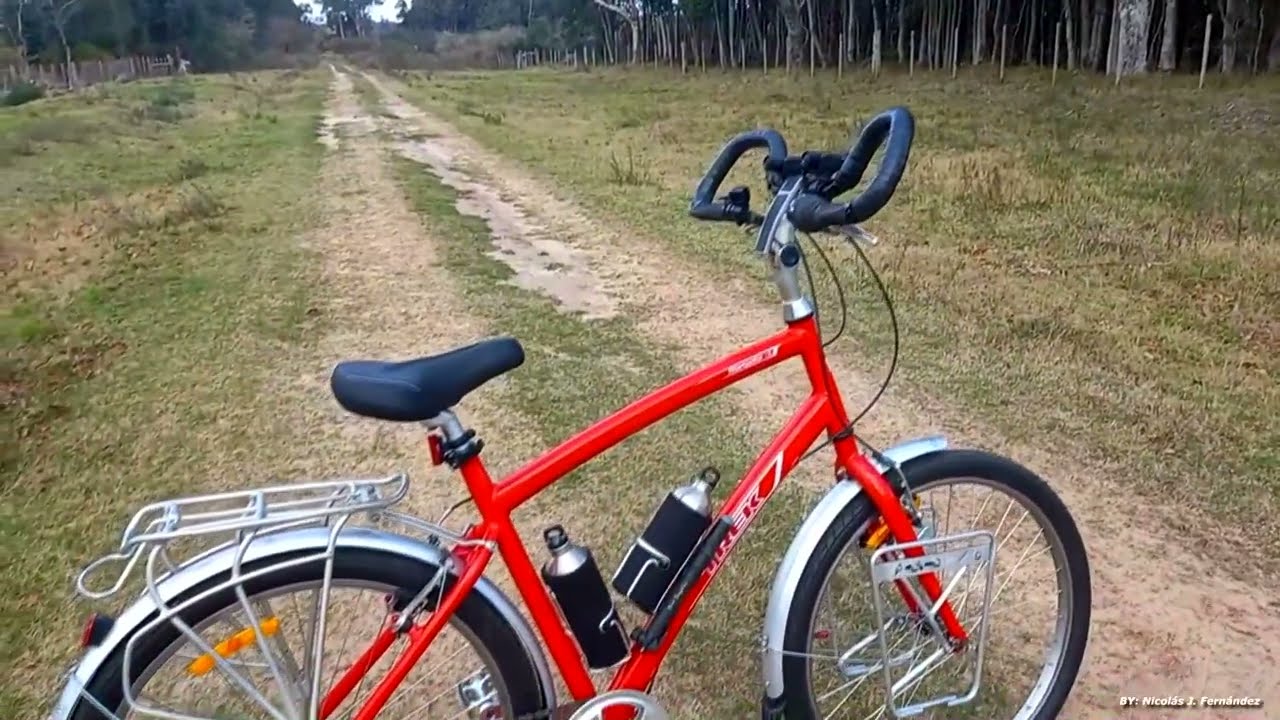Trek Navigator 1.0 touring bicycle