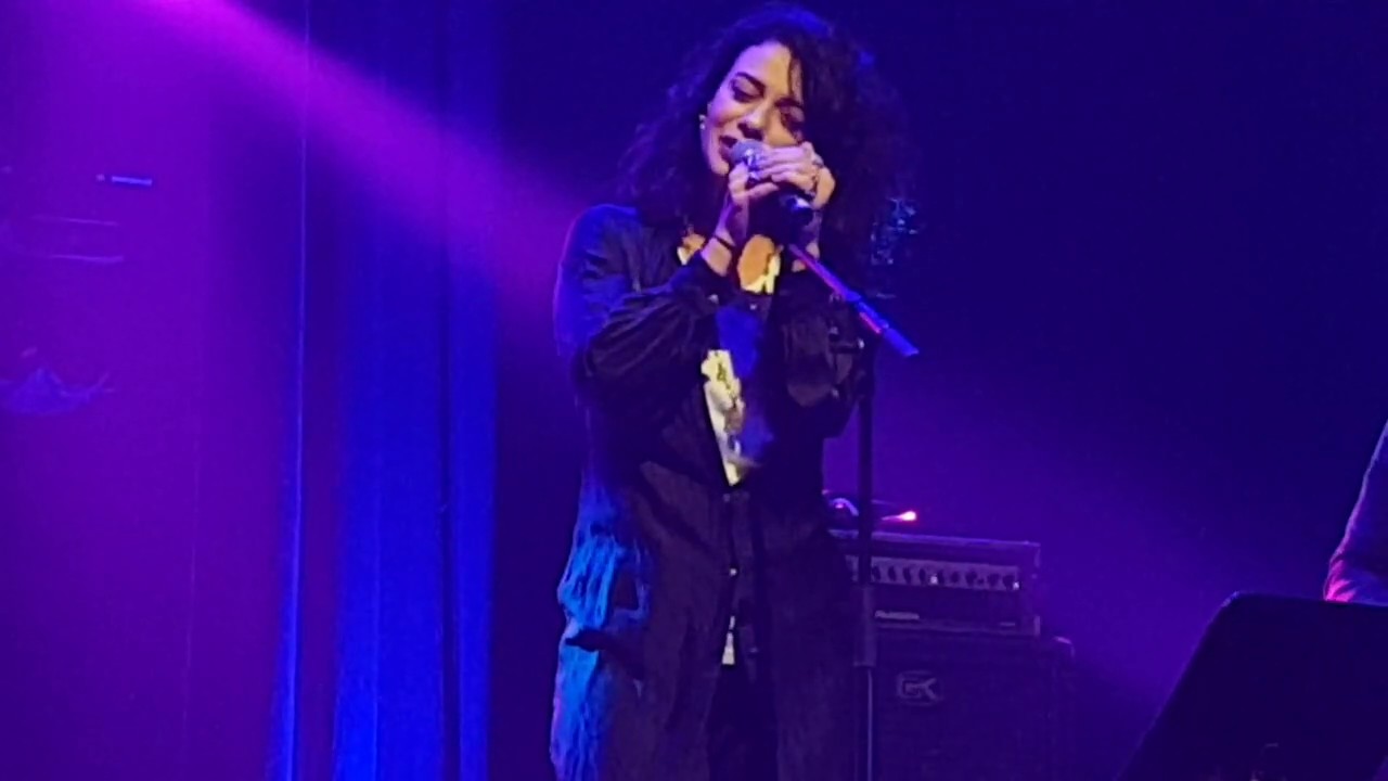 קורין אלאל ונינט טייב - שיר לשירה