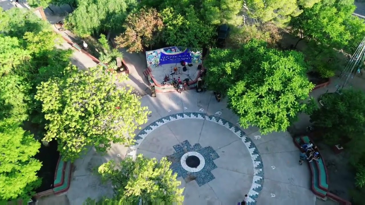 Rio y plaza San Marcos Sierras 