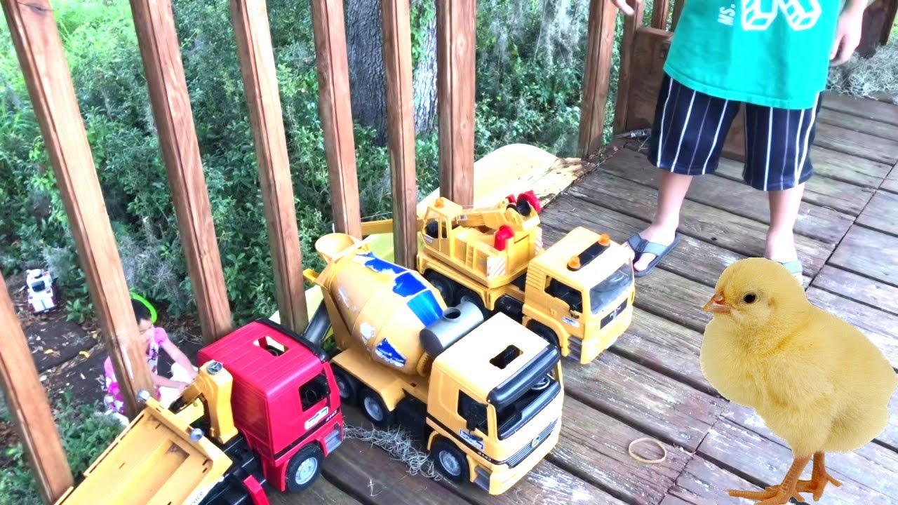 Plippi Toys Crane Toy Trucks Fishing - Kids Playing with Toys Collection. Đồ Chơi Trẻ Em.