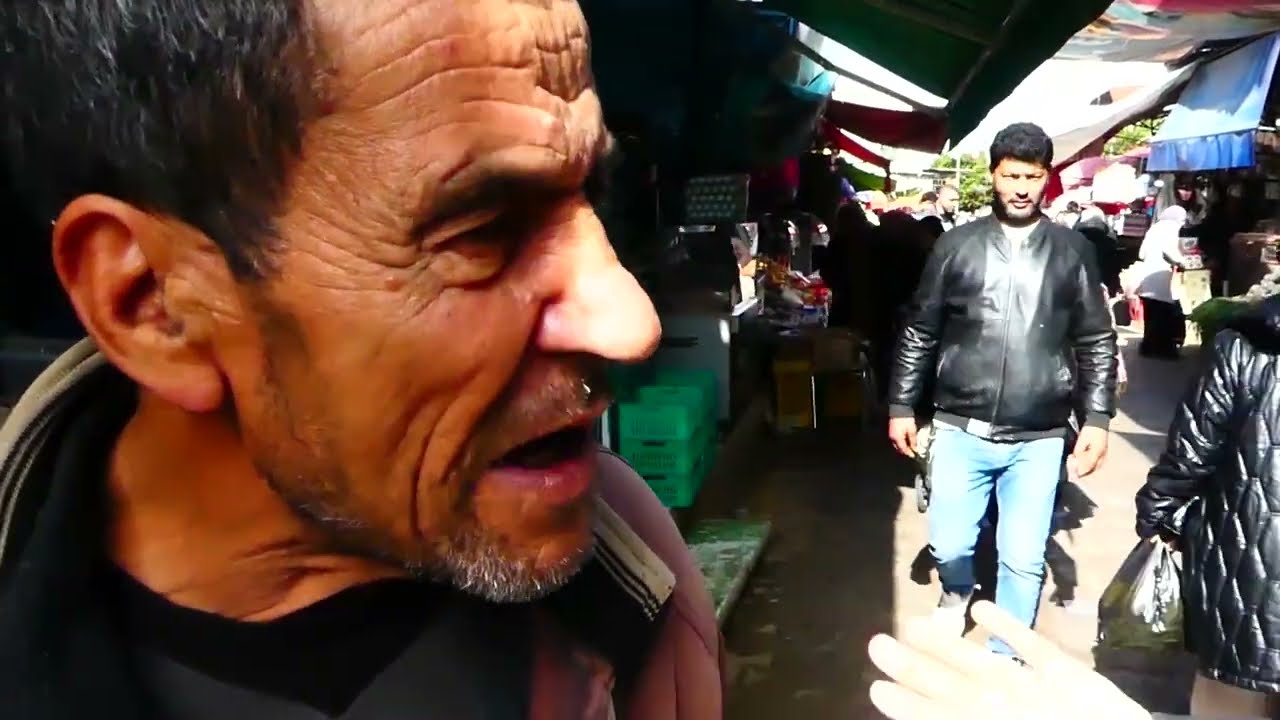على خاطر الورث تقطعت علاقتي بخواتي ، مانيش معرس ونعيش وحدي معنديش سند معمل على روحي وحدي