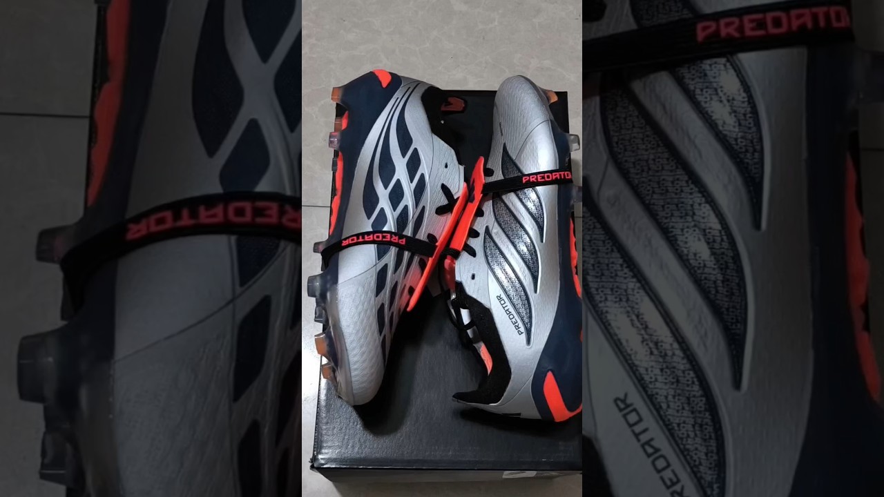 Predator 26 Elite Fold-Over Tongue FG Football Boots. 
