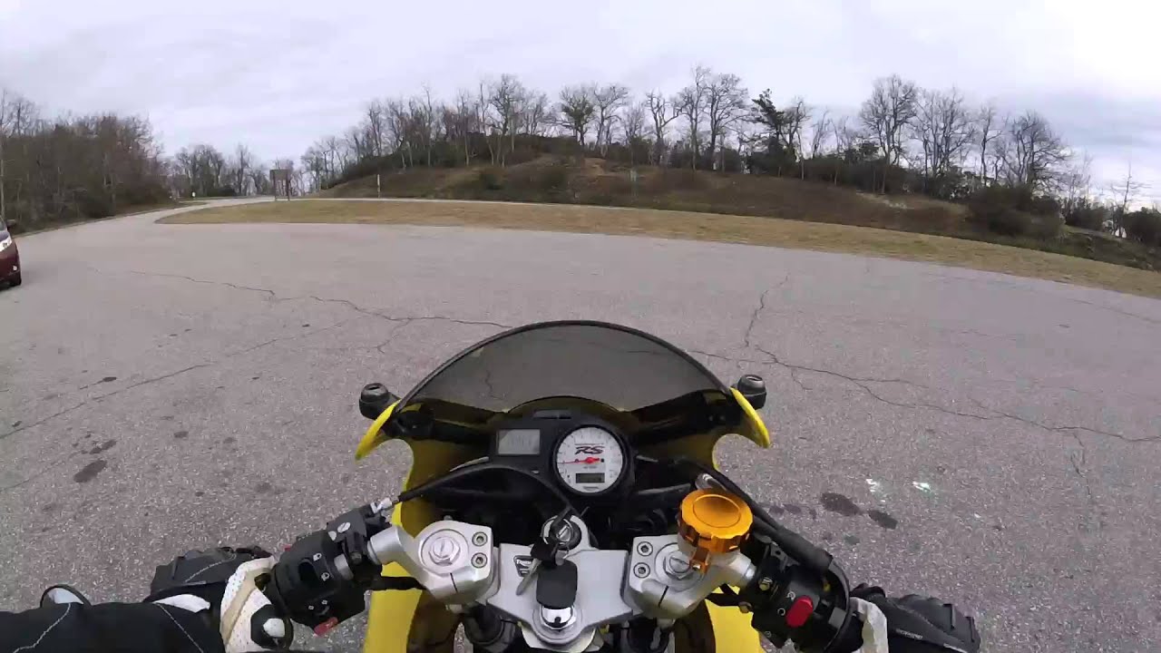 2015 Yamaha R1 and 2002 Triumph Sprint RS Blue Ridge Parkway