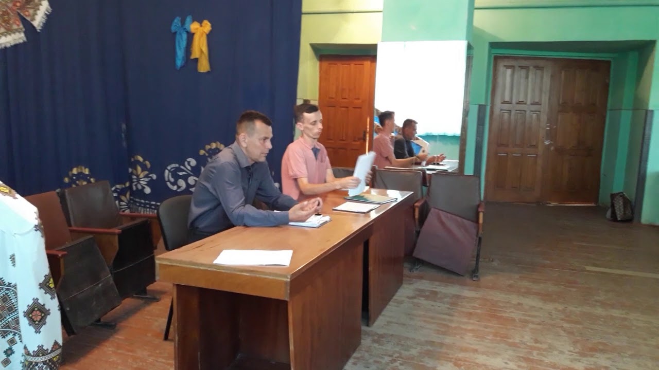 11 депутатів Білогубка знову не прийшли на 5 засідання 2 сесії, скликане головою.