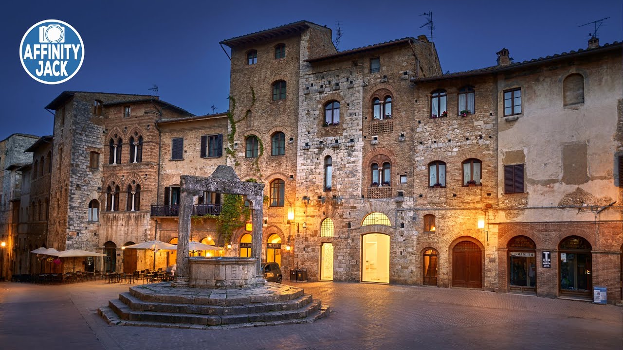 Affinity Photo - dramatisch leuchtende Altstadt am Abend (4K)