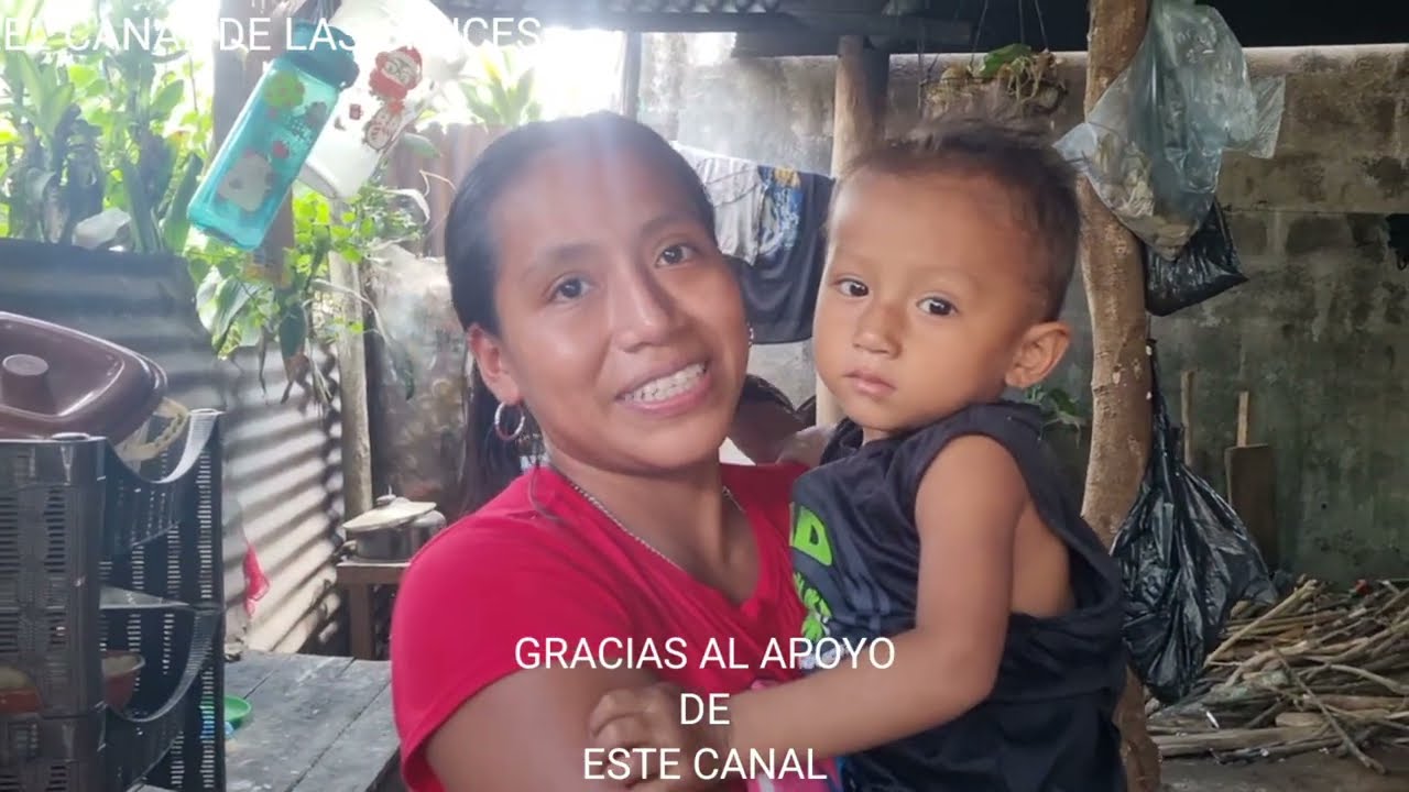 A pesar de tanta pobreza los hijos de doña Lidia ya pueden leer. Celeste feliz por lo que llevamos