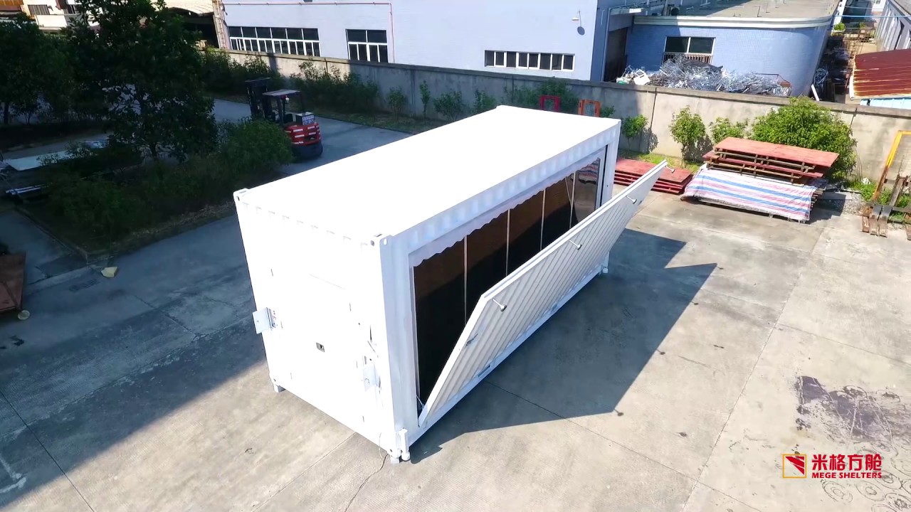 Australian Clothing Store / Portable Container presented by MEGE Shelters