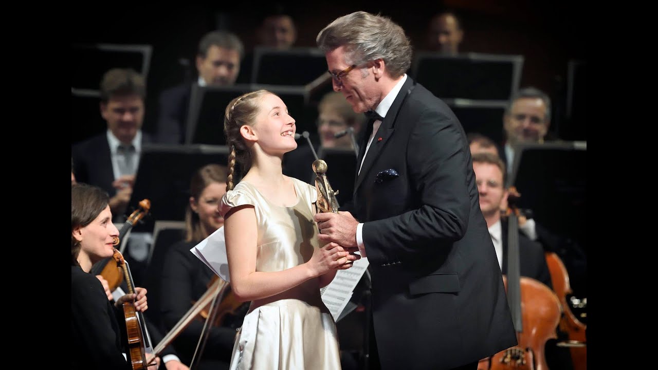 Alma Deutscher - plea for Harmony at the European Culture Prize ceremony in Vienna