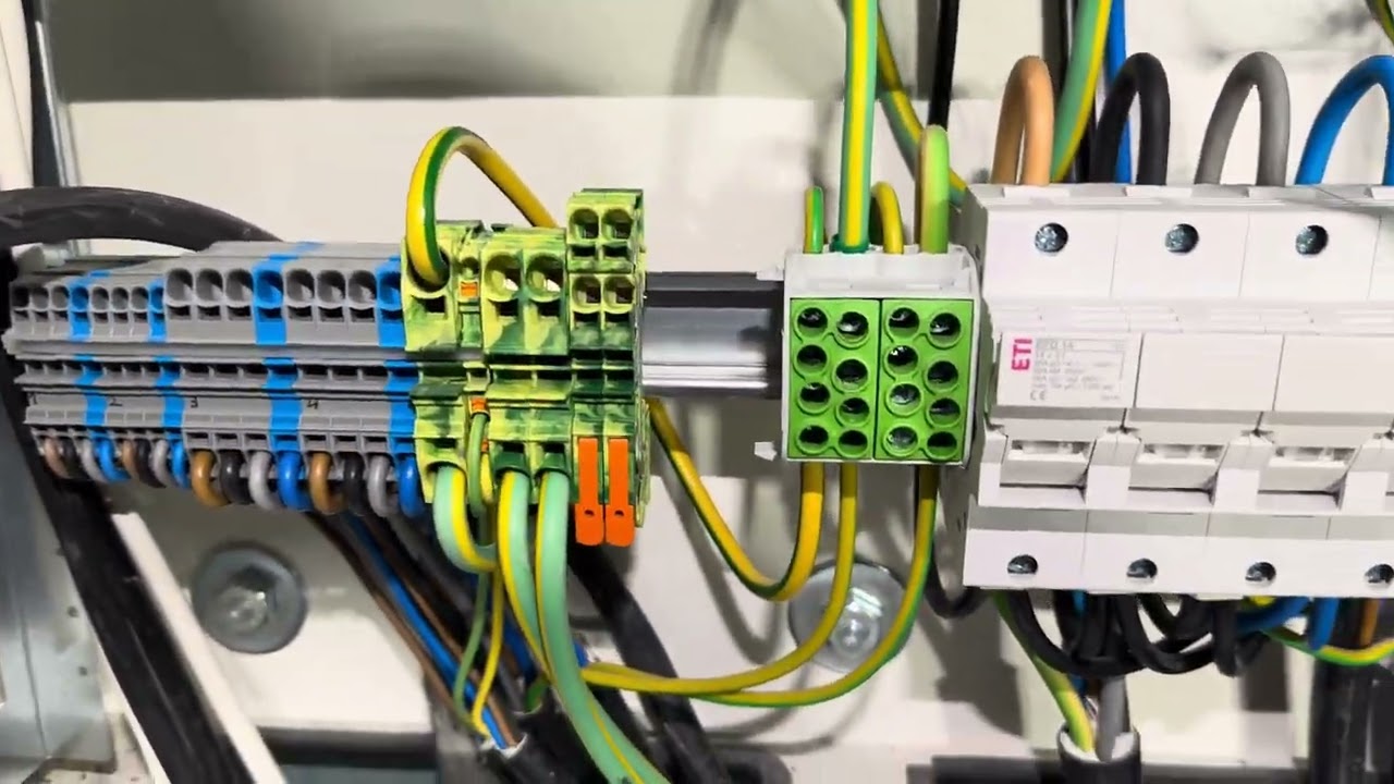 Instalatie electrica smart hibrid