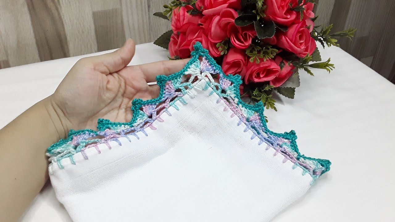 Bico de crochê com apenas três carreiras para fralda fácil e rápido.