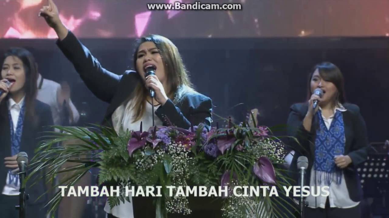 Graha Bethany Nginden - Medley YESUS NAMA ITU PIKAT HATIKU, TAMBAH CINTA YESUS, KESUKAAN DARI TUHAN