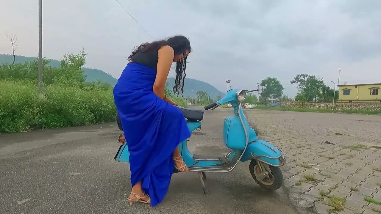 GIRL HARD RIVVING BAJAJ SCOOTER 🔥🔥🔥 