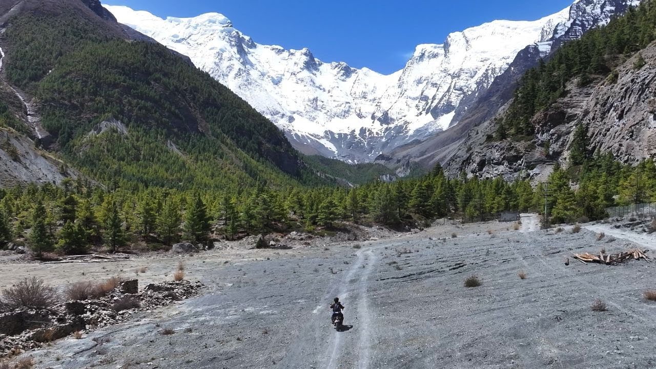 SANTUÁRIO DOS ANNAPURNAS | PARTE 2 | Visitando Monastérios antigos, glaciares e cavernas sagradas.