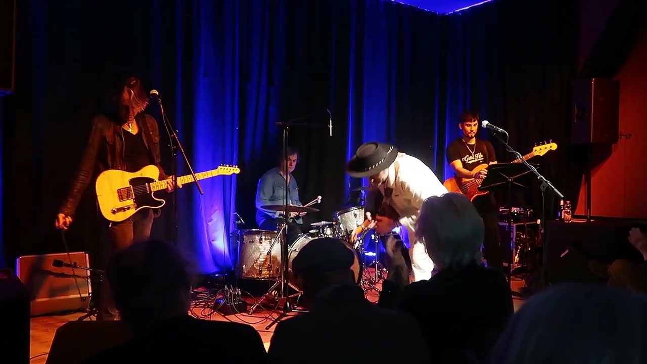 OUR MAN IN THE FIELD - Feel Good @ JuBB (Essen Werden)