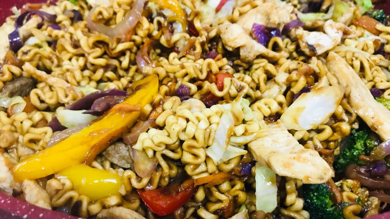 JÁ FEZ UM YAKISOBA  FÁCIL E ESPETACULAR????🍱😋😋