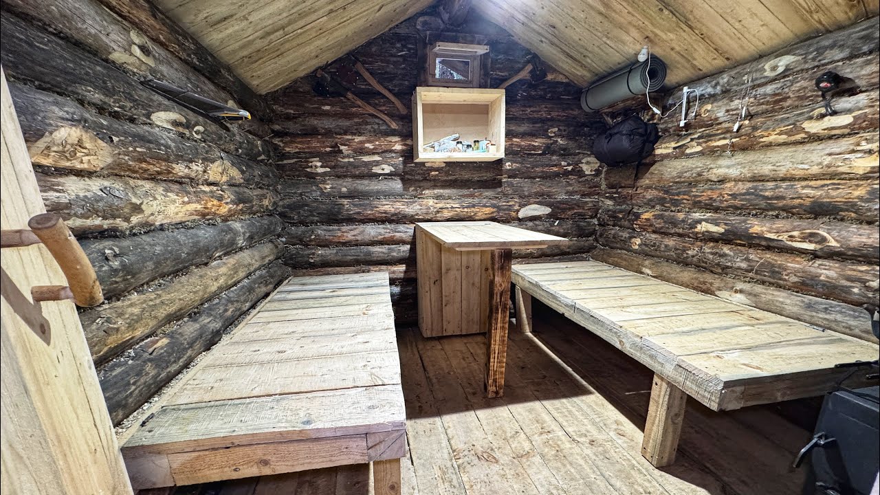 24 Hour WINTER CAMPING in a Cabin UNDERGROUND! A Night ALONE In A Cozy TINY DUGOUT