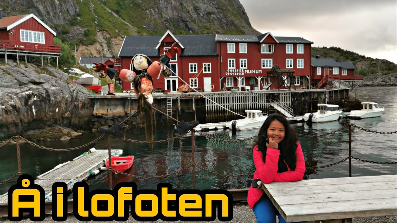 &Aring; in Lofoten Islands - Norway - Midnight Walking Tour