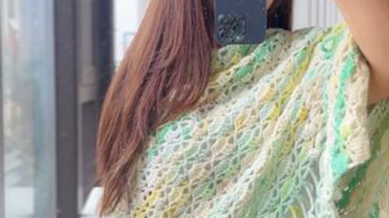 扇形花样的三角流苏披肩 披肩新手钩织教程#我的手工作品 #钩针编织 #钩织教程 #毛线钩织 #手工钩织教程