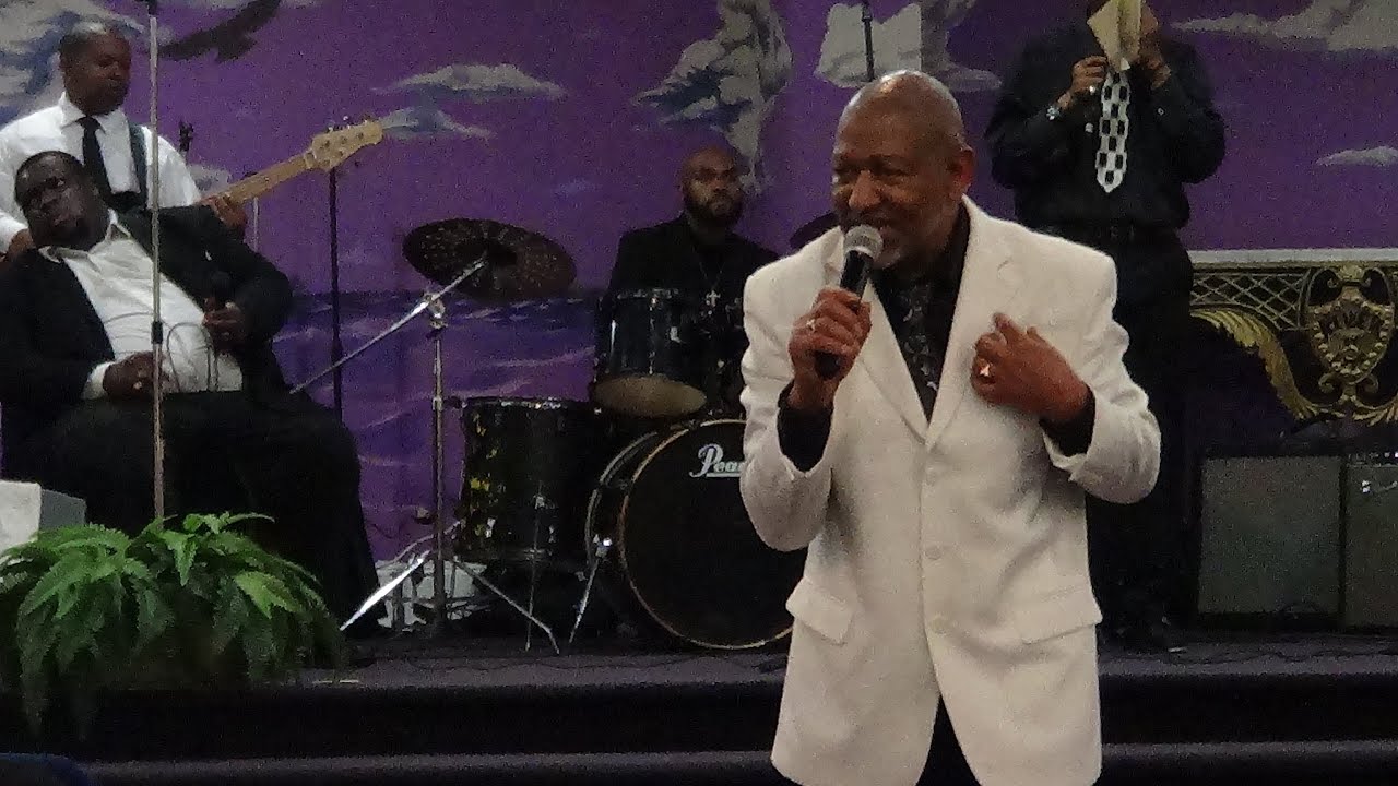 Robert Williams  NU Gospel Keynotes / Help Me To Be Strong
