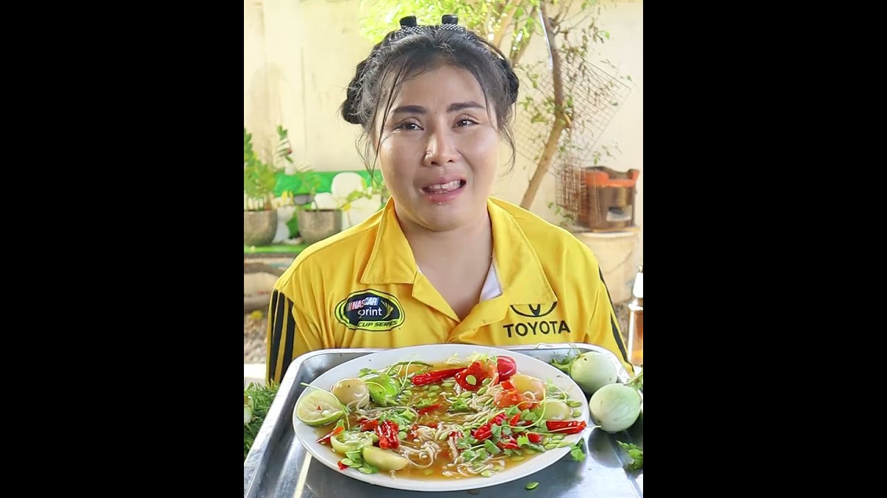 ตำซั่วเห็ดเข็มกินเล่นยามเที่ยง | แพทตี้ กินแบบสไตล์บ้านๆ