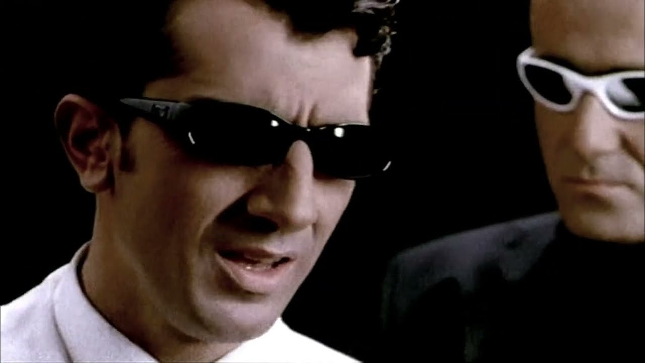 AYNA - Sana Ne Oldu B&ouml;yle? | Stereo (2000, Erol K&ouml;se & Karizma M&uuml;zikO)