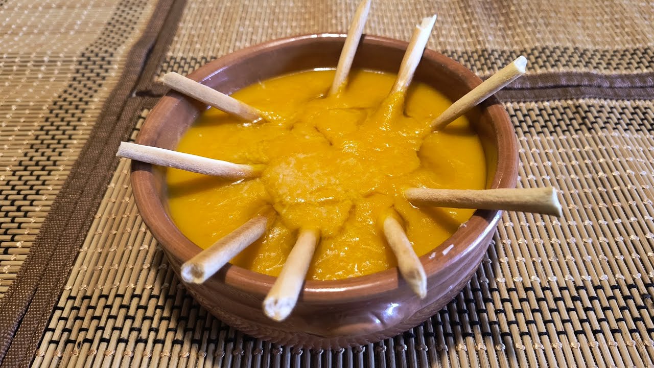 Vellutata di zucca e patate - Come cucinare la zucca e le patate - Crema di zucca