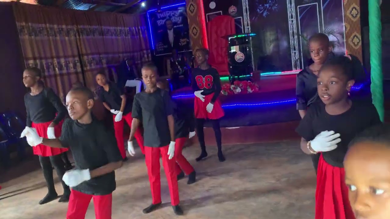 obinigwe chronograpy dance By light children