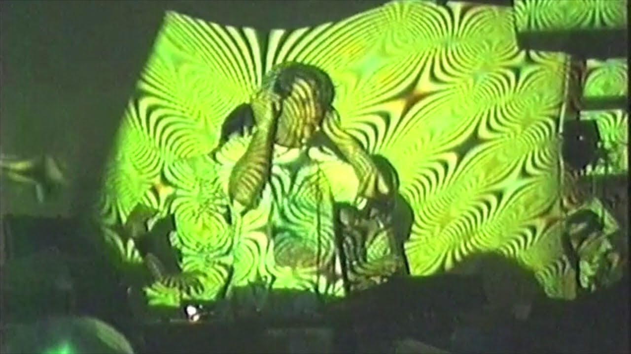 Mozinor Paris track doc. rave-age 1991 clip2