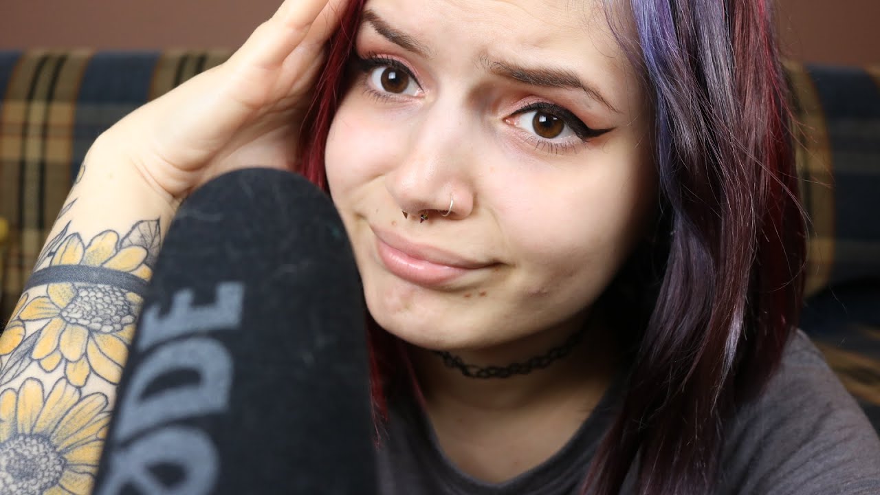 (Magyar ASMR) Nagyon szerencs&eacute;tlen vagyok.. | Sztorizgat&aacute;s | K&ouml;r&ouml;mfest&eacute;s, reszel&eacute;s