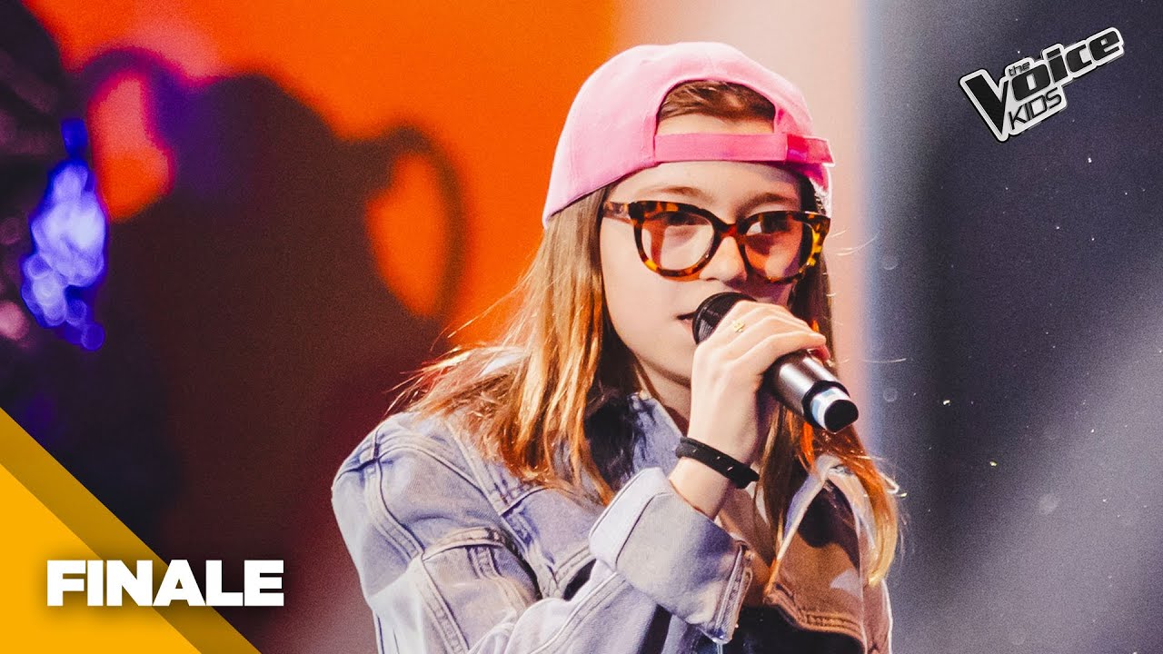 Benedetta ripercorre l’esordio di Tiziano Ferro con “XDONO” | The Voice Kids 3 Finale