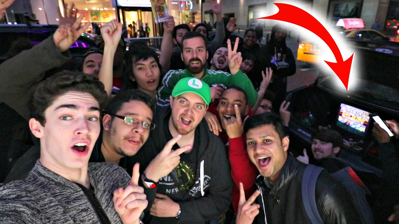 [DAY 17] Playing Super Smash Bros on the Streets of NYC!!