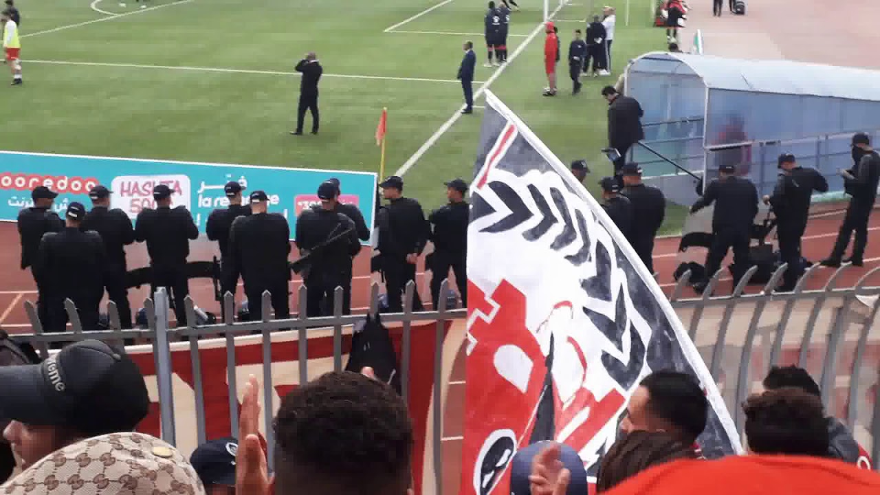 Wali l3a9lk ya na3ima ... hamrawa clach usma  match Mco vs usma.  zona oranostra