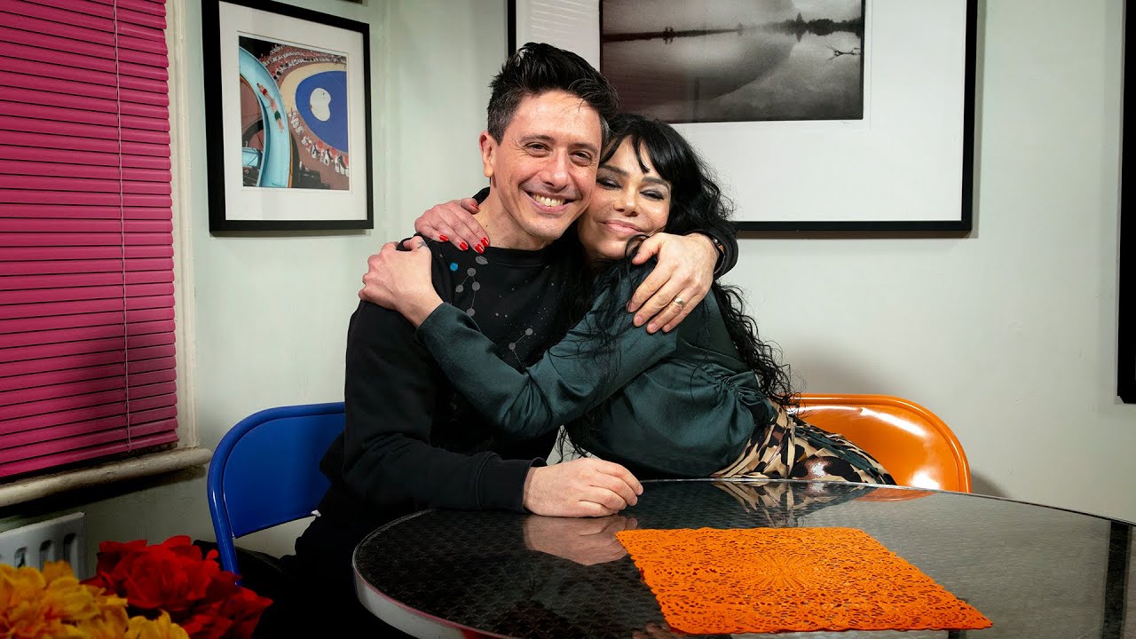 El baterista y dise&ntilde;ador de sonido, Javier Weyler habla con Carla Tofano en Metralla Rosa Ep 47