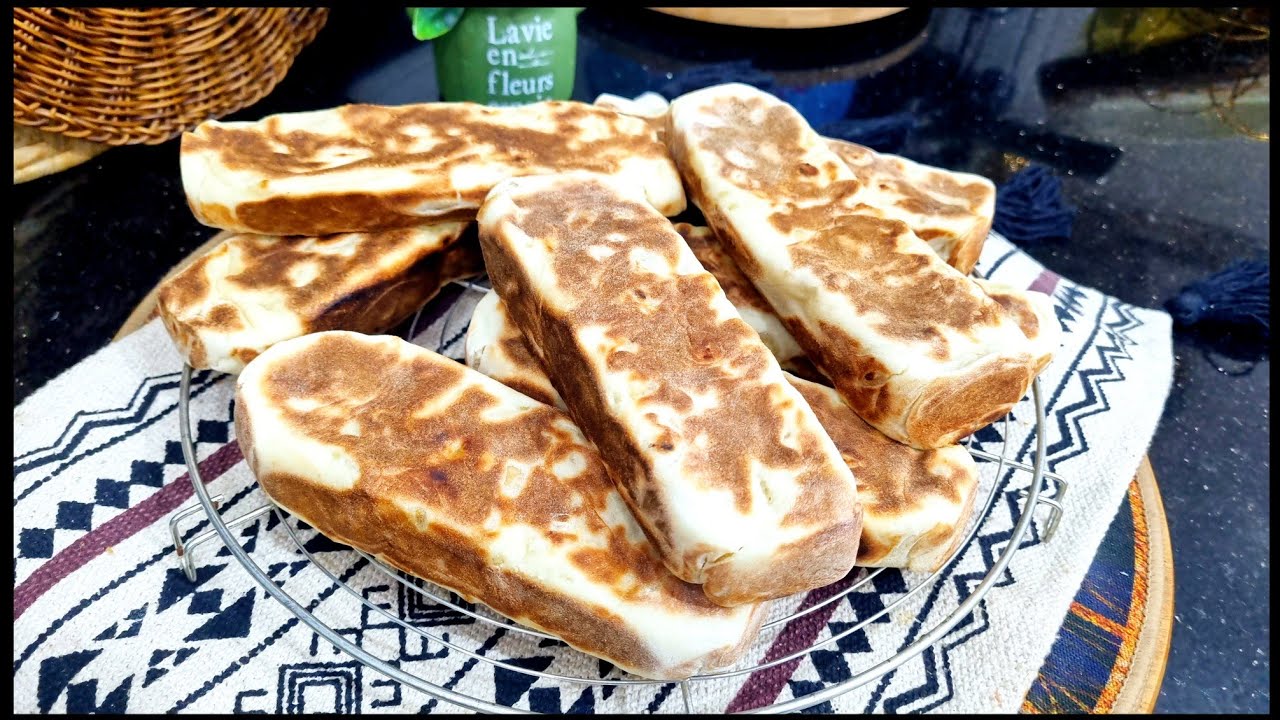 مطبخ ام وليد / سندويتشات الطاجين بعجينة سحرية تصلح لكل المملحات ، لا دلك و لا تعب و نتيجة تحفة 😋😍👍.