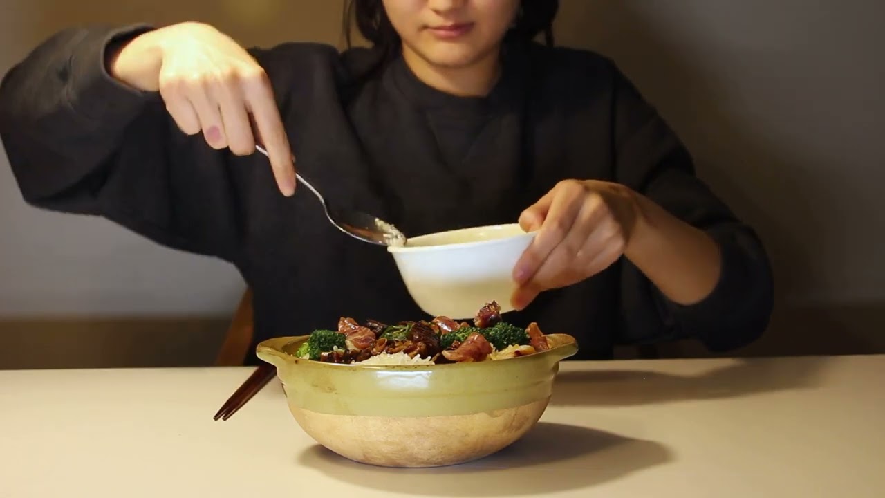 Serving Grace: Communal Dining in China