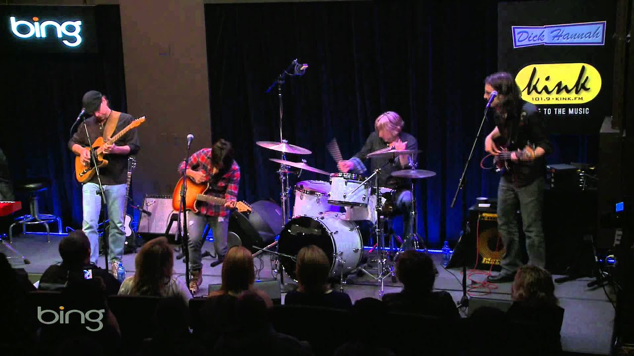 Vicci Martinez - The Morning After (Bing Lounge)
