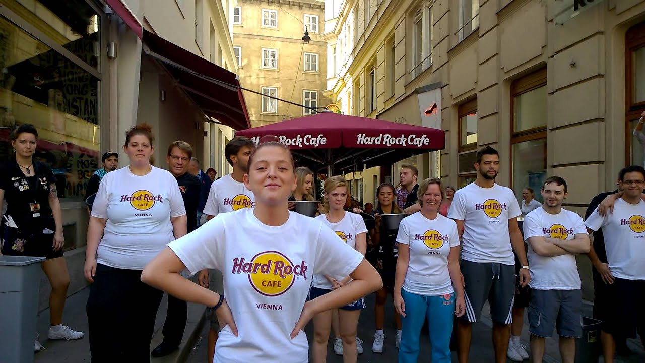 Hard Rock Cafe Vienna Ice Bucket Challenge