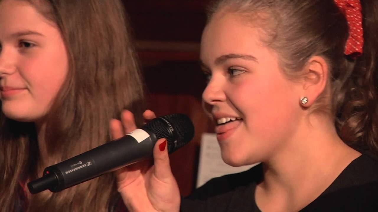 Weihnachtskonzert 2015: Musikalisch-Sportliches Gymnasium und Freie Grundschule Clara Schumann