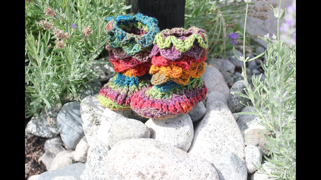 How to crochet Crocodile Dragon Stitch Baby Booties for 9 month old 4.5