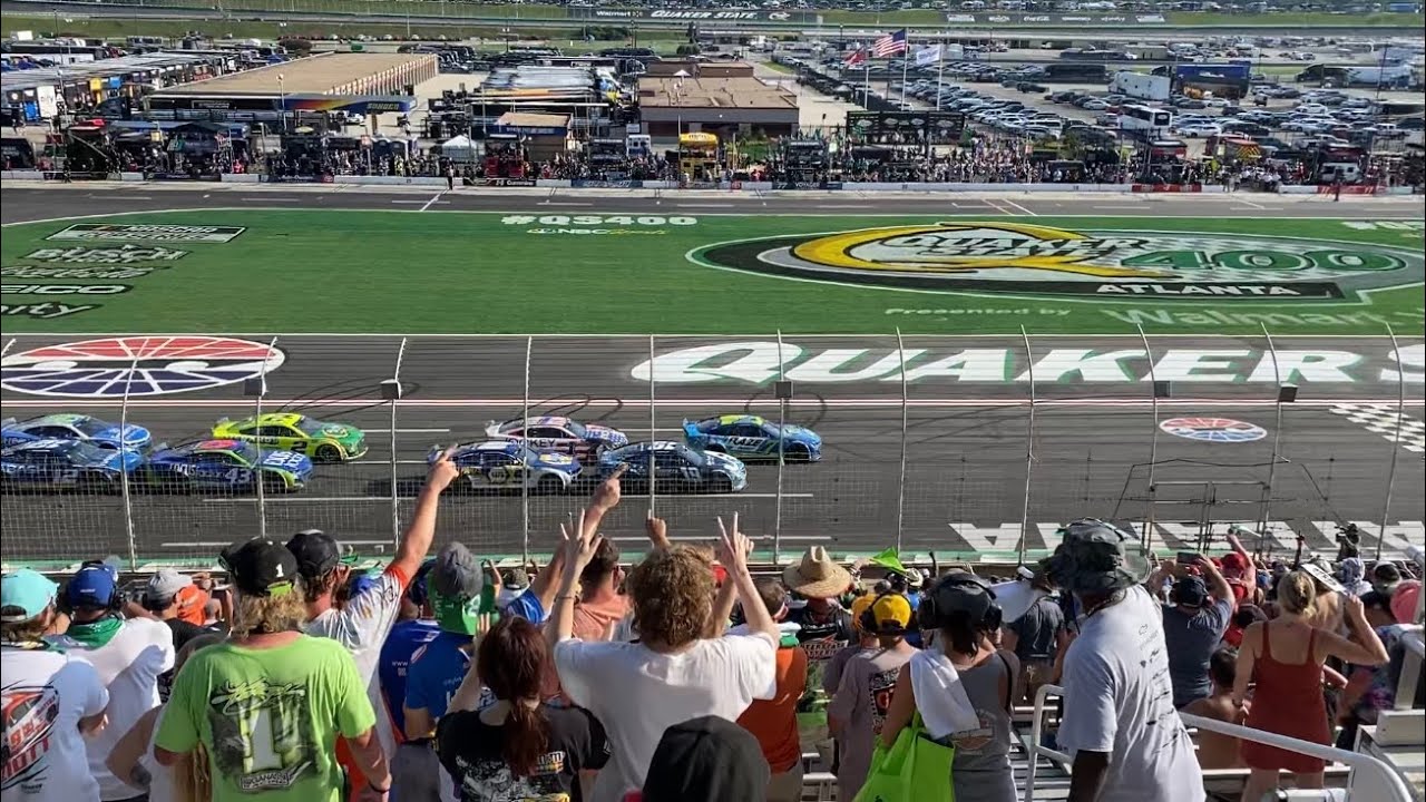 Final Restart and finish from grandstands | Quaker State 400 2022 Atlanta Motor Speedway
