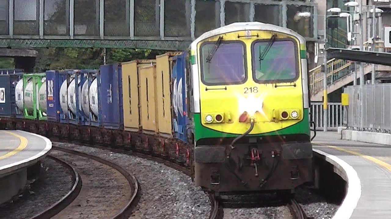 Irish Rail 201 Class Loco 218 + IWT Liner - Portarlington Station, Laois