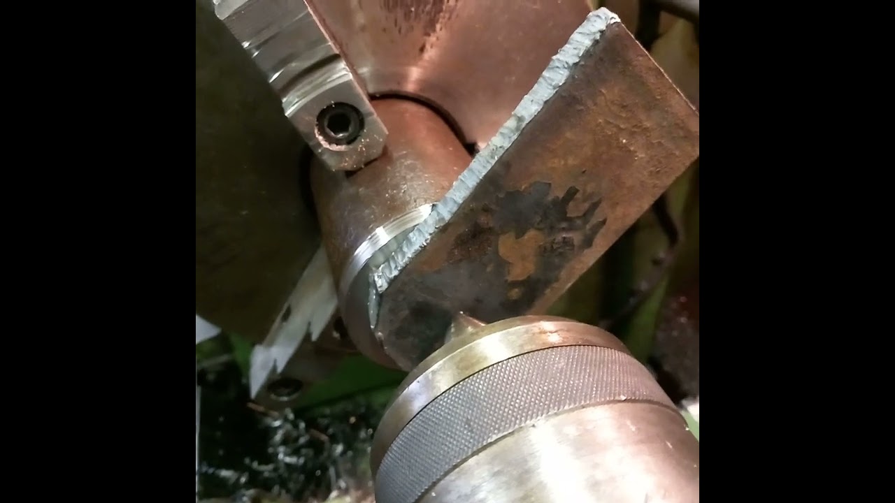 epäkeskeisen kappaleen sorvaus.helposti.kolmileuka pakassa.turning of the eccentric part.easy.simply