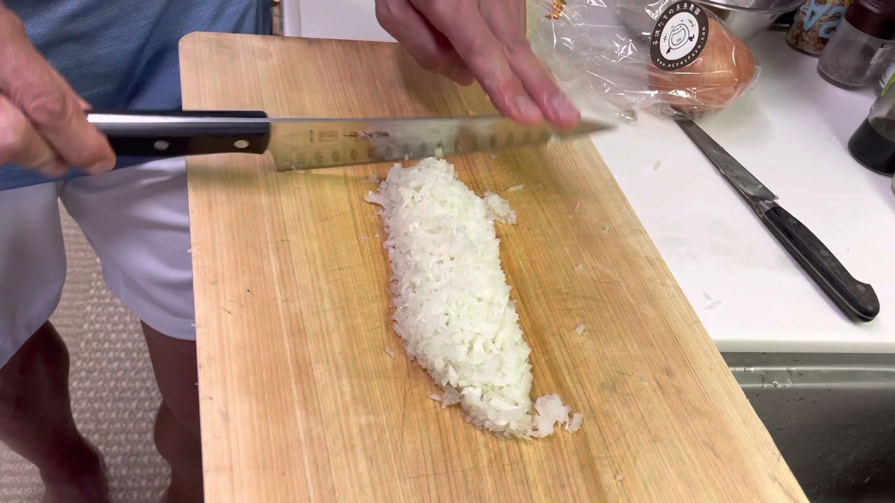 玉ねぎのミジン切り