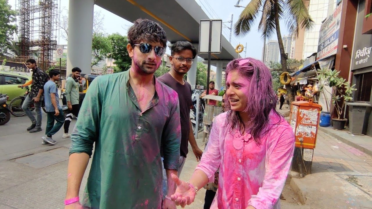 Sumbul Touqeer Khan Playing Holi With Boyfriend Fahmaan Khan At IWM Buzz Holi Party 2022