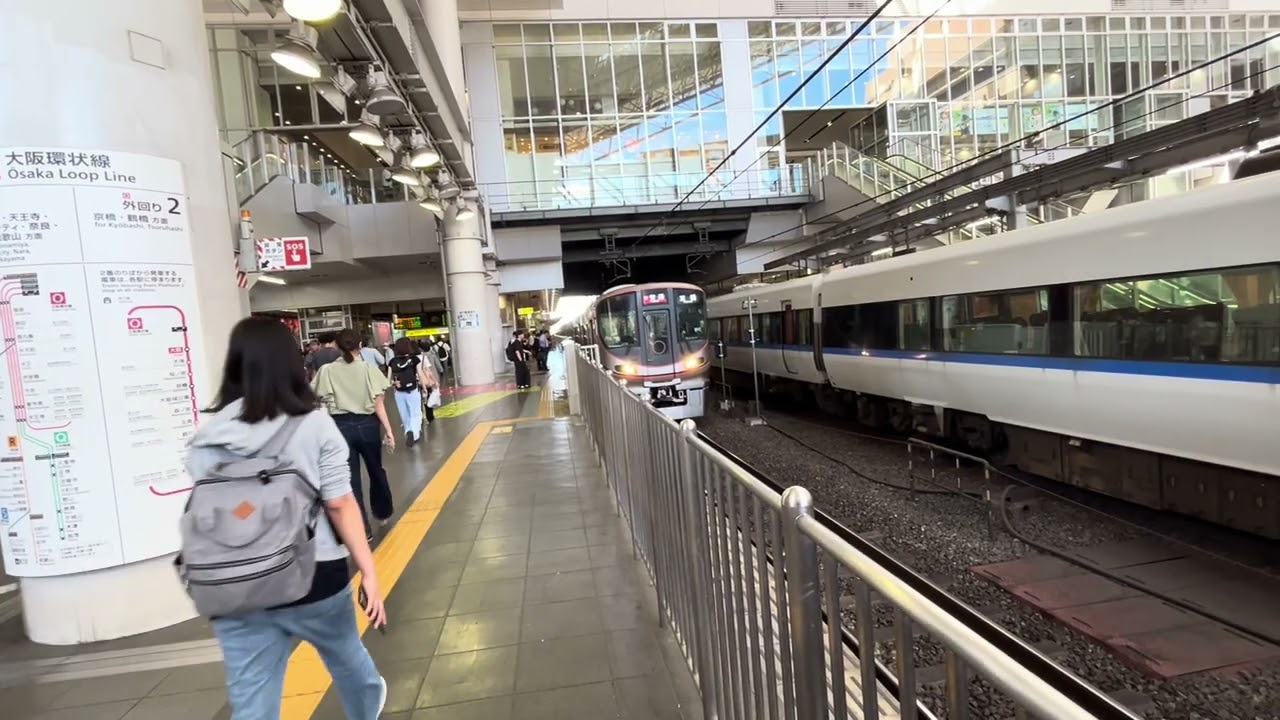 大阪環状線323系普通京橋行き　　　大阪駅発車！