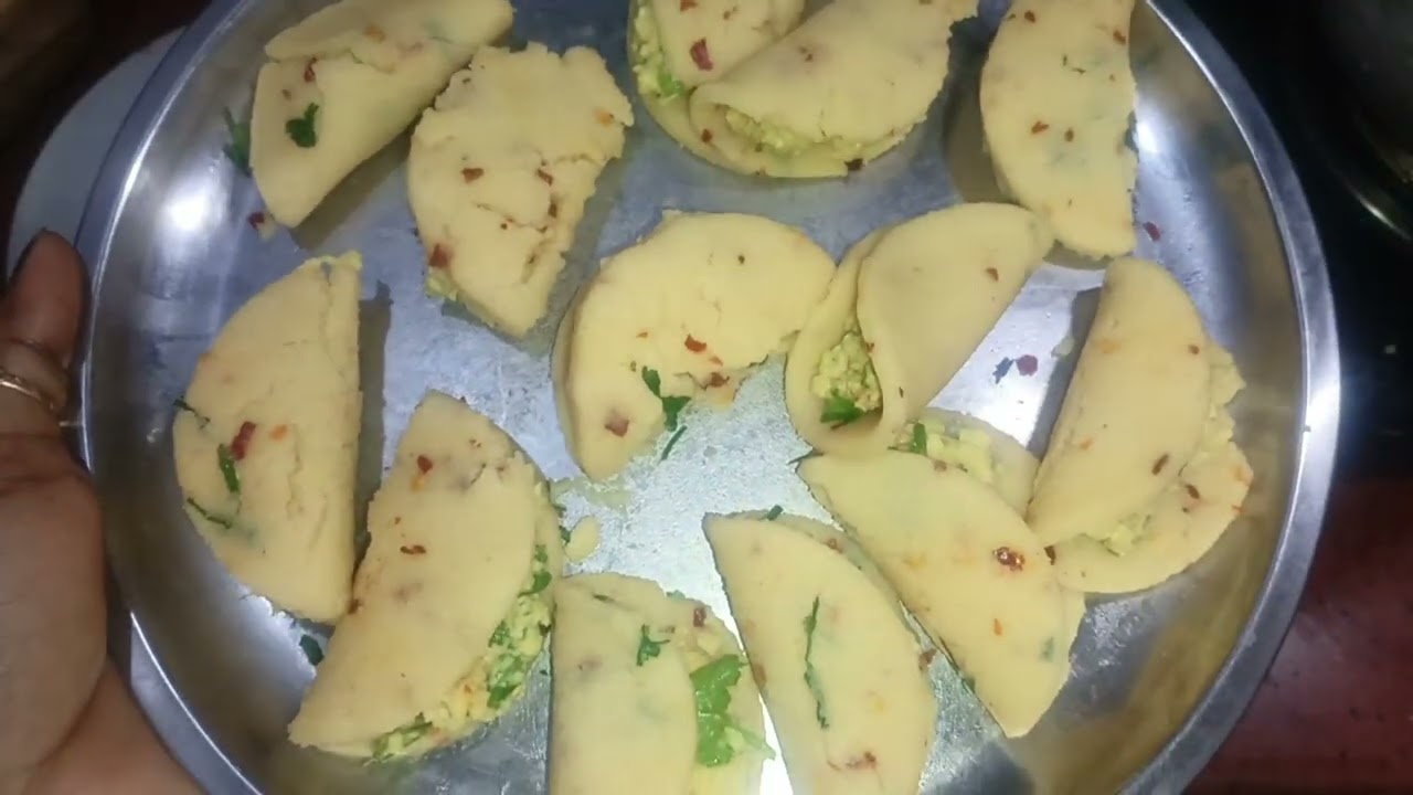 Na gehun ka aata# na chawal ka aata #lekin firbhi fare bane lajbab#delicious #funky foodie #cocking