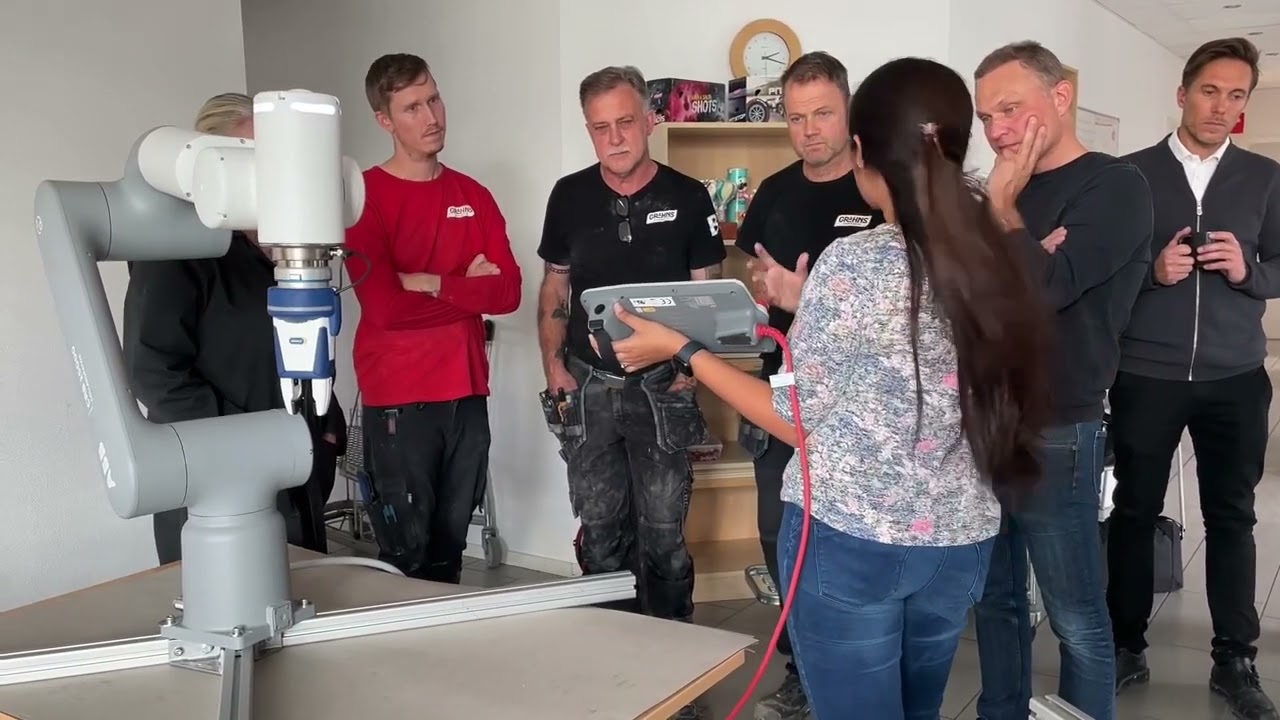 Högskolan och ABB besöker Grahns konfektyr.